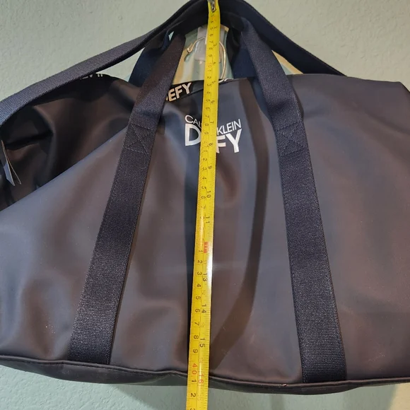 Calvin Klein Defy Duffle Weekender Travel Carry-On Sport Tote Gym Bag Navy Blue - Picture 6 of 8